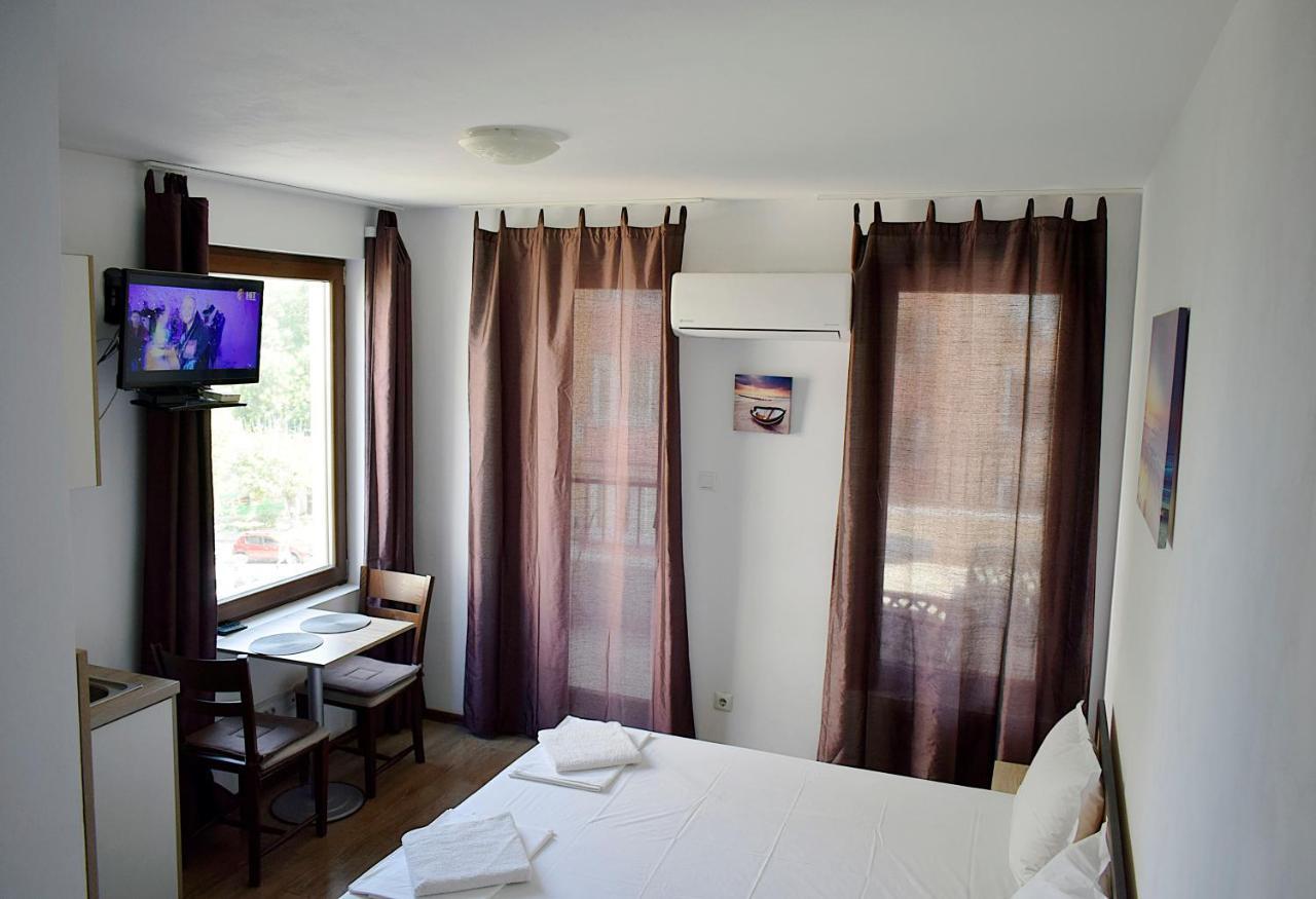 Flora Beach Apartaments Burgas Exterior photo